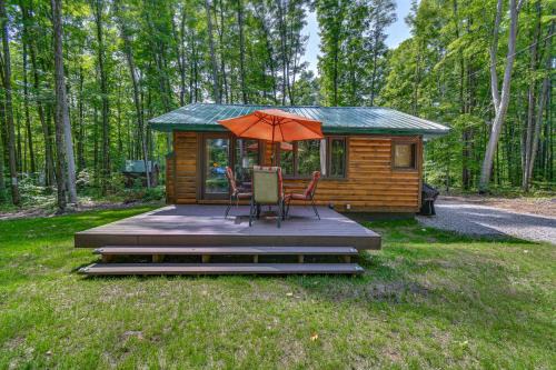 Cabin 600' to Manistee Lake Private Shared Access