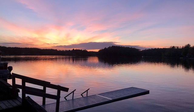 Cadillac Area Lakefront Cottage with Boat - All Season