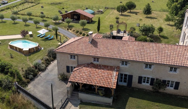 Cap de Jean - LE CHAI - PRIVATE SWIMMING POOL, 2 GAME ROOMS AND LARGE GARDEN.