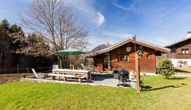 Chalet 'Sauvage' with Mountain View, Private Terrace and Wi-Fi