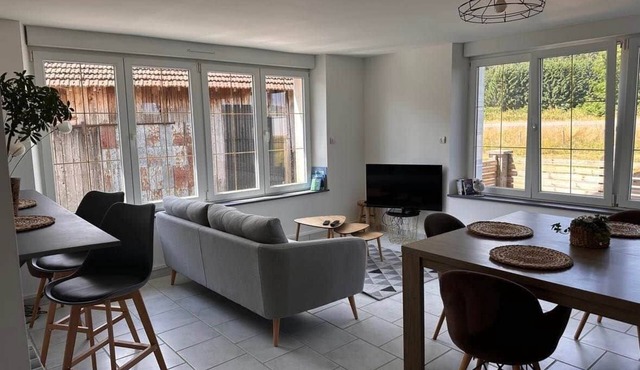 Chaleureux Appartement Rénové, Idéal Avec des Enfants