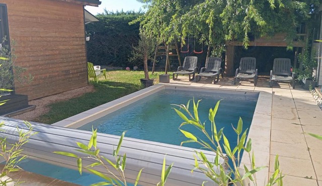 Chambres cosy climatisée proche cnpe Bugey - via rhona avec piscine