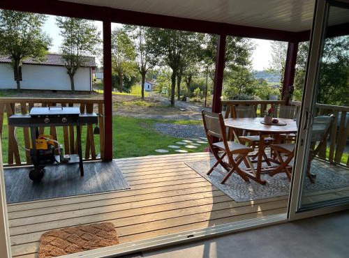 Charmant chalet avec spa à Hasparren, 50 m², piscine partagée