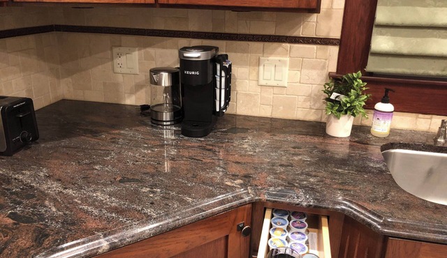Charming 2-bedroom house with AC, WiFi in brilliant Morton