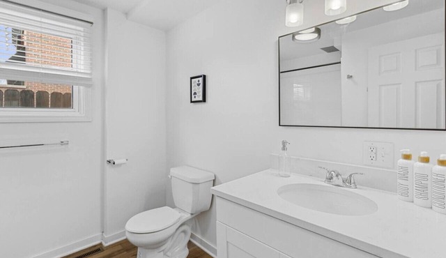 Charming 4BR Retreat in the Heart of Ottawa