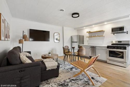 Charming and Modern 2BR in the Heart of Ottawa