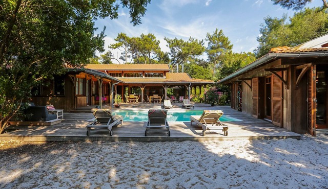 Charming house in Cap Ferret with private pool in a haven of peace