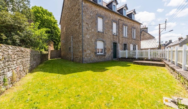 Charming studio apartment in a bourgeois house