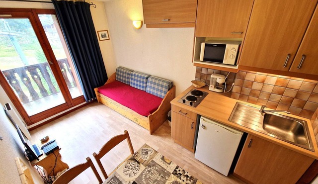 Charming studio for 2-3 people with balcony in Valfréjus