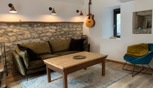 Charming typical stone house with modern amenities in Chauzon