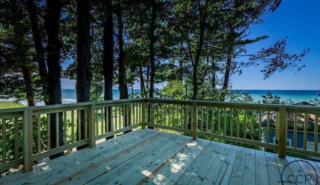 Cherry Surf, a Stunning Coastal Home on the Water. Don't Miss Out!