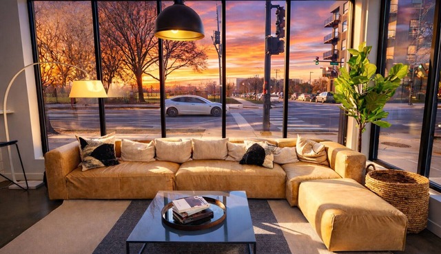 Chicago South Side 4BR/2BA Retreat Near McCormick