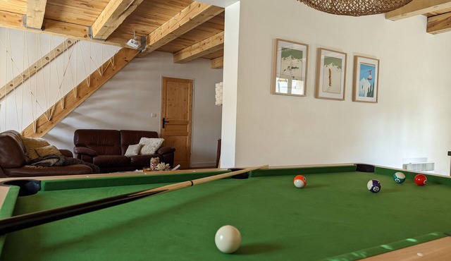COMFORTABLE CHALET - QUIET AND CLOSE TO EVERYTHING
