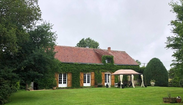 Converted barn, deep in the countryside - easy access to many places of interest