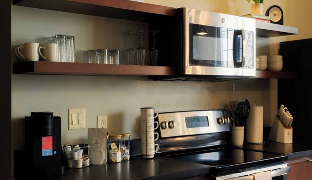 Cooperage 214 | 2BR Industrial Downtown Loft