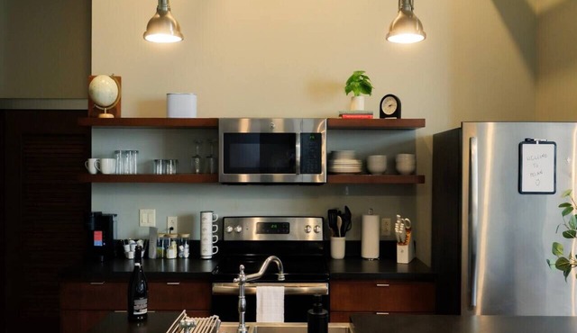 Cooperage 214 | 2BR Stylish Warehouse Loft