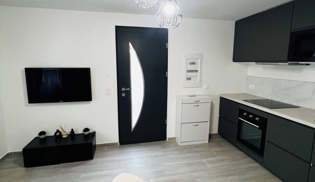 Cosy F2 house near CDG airport