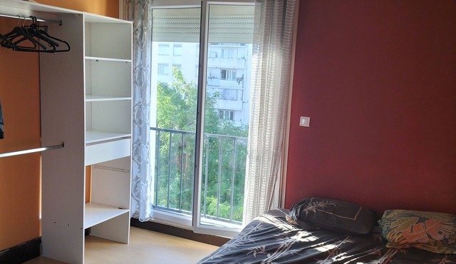Cosy flat for 5 persons between Paris and Disneyland by Subway