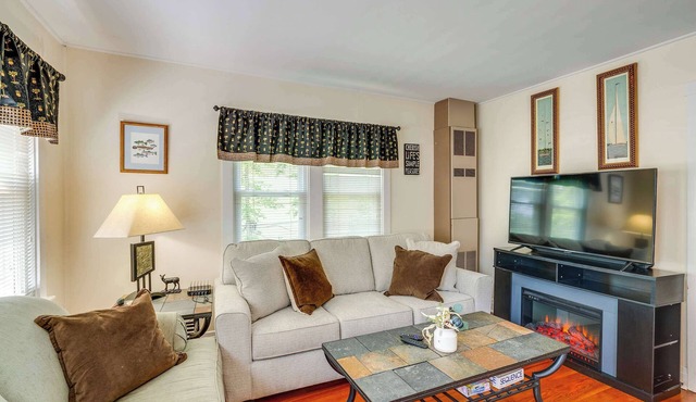 Cottage by Lake Como - Optional Golf Cart Add On