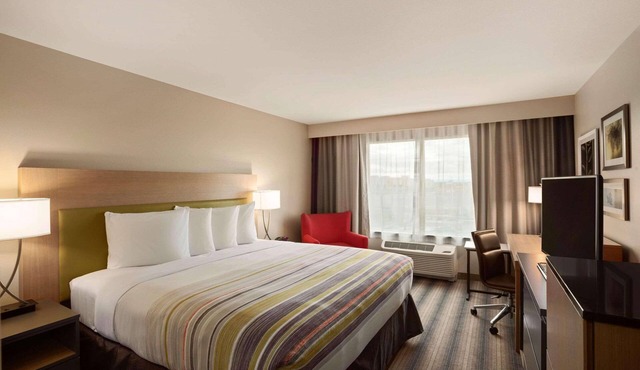 Country Inn & Suites by Radisson, Ft. Atkinson, WI
