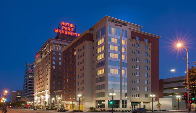 Courtyard Peoria Downtown