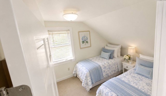 Cozy 3-bdrm in Paca w AC- Walk to Waupaca's top spots: WheelHouse, Scoopers, ICC