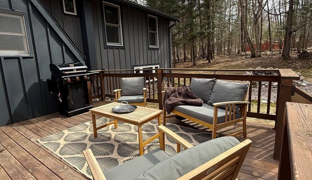 Cozy Northwoods Retreat – ATV Trails, Hot Tub & Pet Friendly!