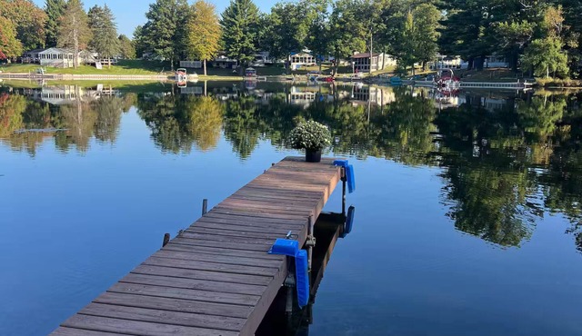 Cozy Pet Friendly Dodge Lake Cabin and 3 Kayaks!