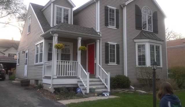 Cute House in Downers Grove