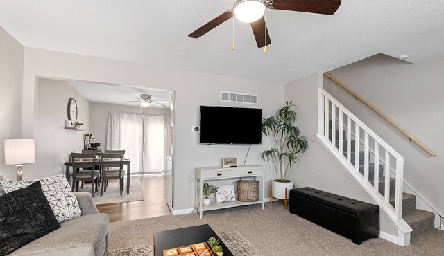 Davenport — Minutes to Downtown!