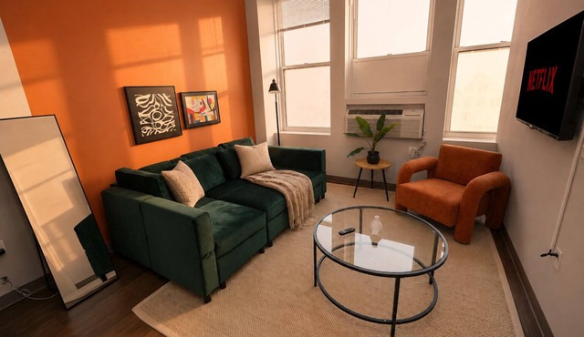 Downtown Milwaukee 2BR – 5 Min Walk to RiverWalk
