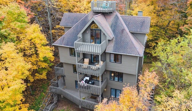 Epic Lake Views | Sleeps 16 | 2 Units + Lookout Deck