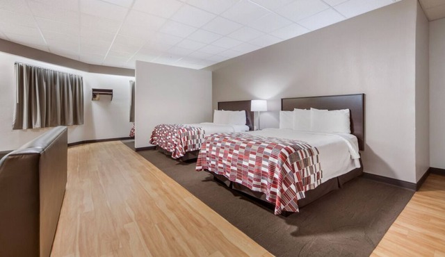 Experience All Of What Council Bluffs Has To Offer! 4 Modern Units, Free Parking