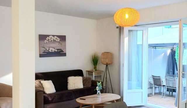 F2 ON THE GROUND FLOOR 150m from the beaches and shops/5pers/48m2