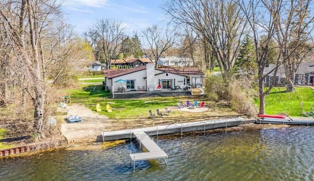 Fox Lake Retreat | Dock, Hot Tub, Sauna & Gameroom