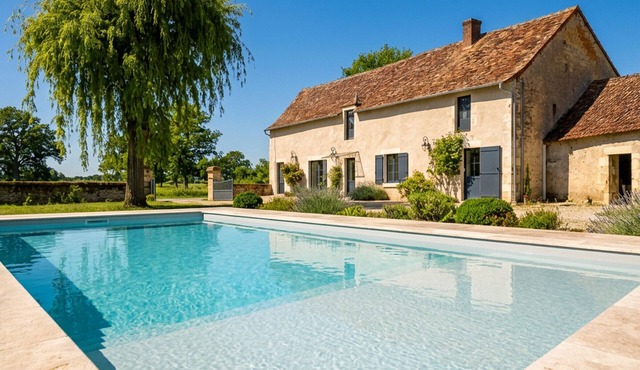 Renovated house in the heart of Brenne with heated pool