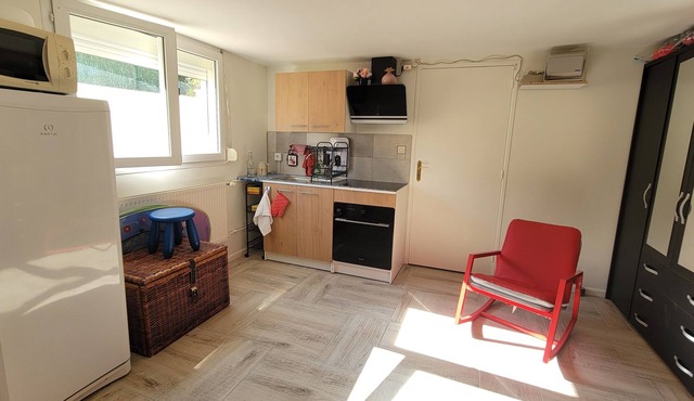 Fully-equipped self-catering studio