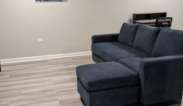 Fully Furnished Extended Stay Work or Insurance in Chicago