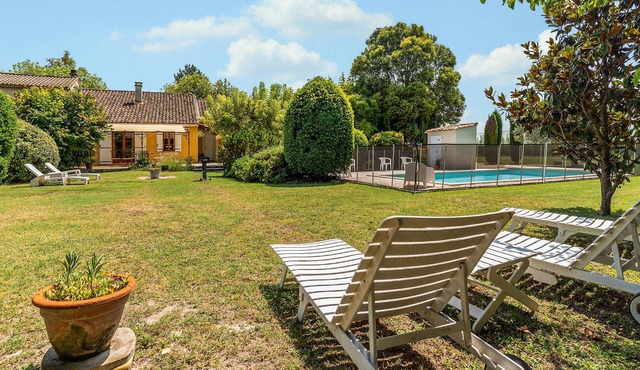 Gorgeous home in Pernes les Fontaines