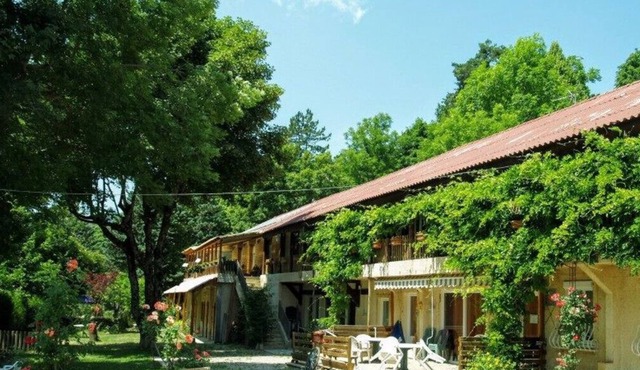 Group accommodation - party room in Andon