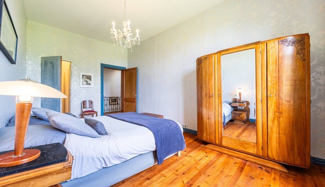 Guest Room – Château Le Noble
