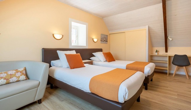 Guest Room 2 at Kerantum with Shared Terrace, Shared Garden and Wi-Fi