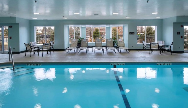 Hampton Inn & Suites Lincolnshire