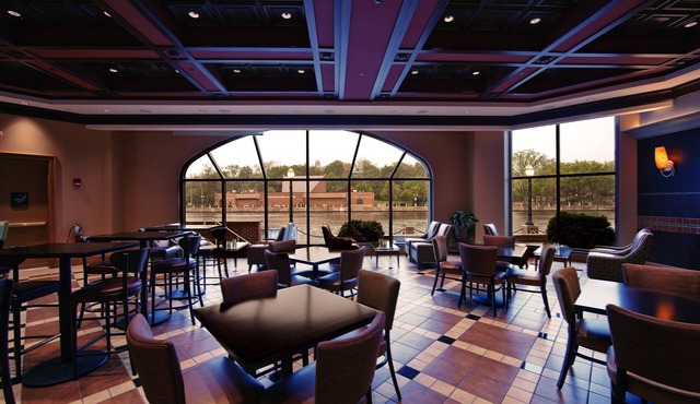 Harrah's Joliet Hotel & Casino - A Caesars Rewards Destination