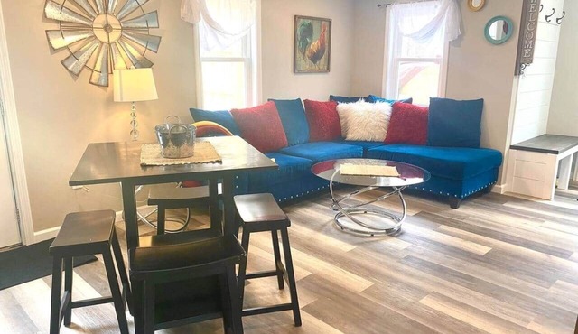 Hidden Oaks | Farmhouse | Unit 5
