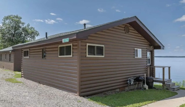 Hillside Resort Cabin #3