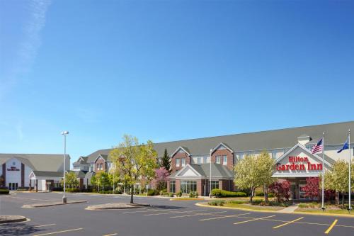 Hilton Garden Inn Milwaukee Northwest Conference Center