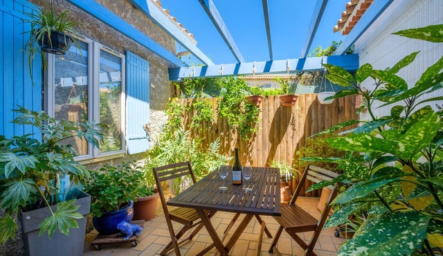 Holiday Home 'Villa Jardin 2' with Private Garden, Wi-Fi and Air Conditioning