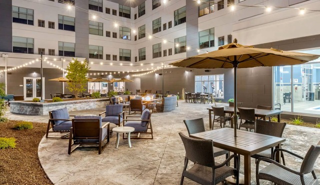 Holiday Inn Express Bettendorf Davenport NE by IHG