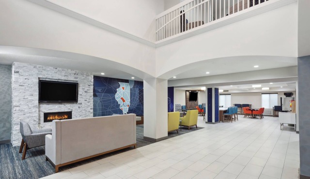 Holiday Inn Express & Suites Pekin (Peoria Area) by IHG